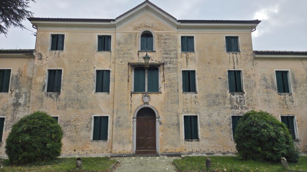Casa térrea no Batel