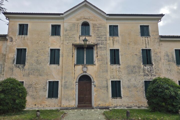 Casa térrea no Batel